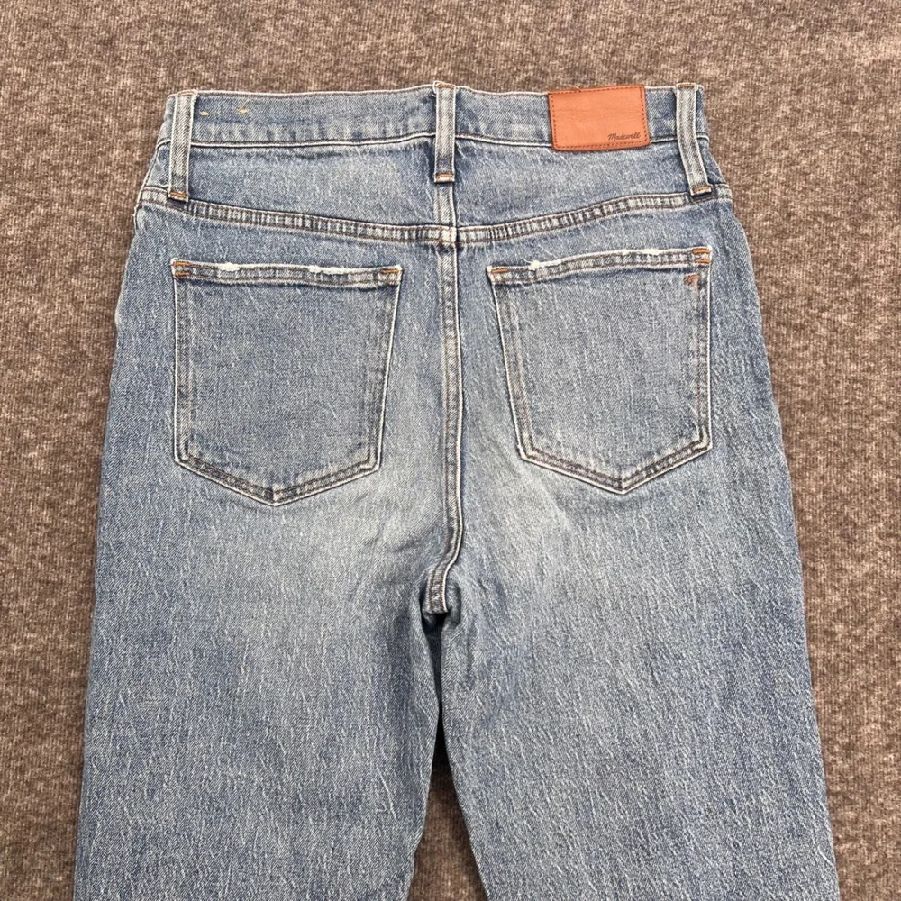 Madewell Classic Straight Jean High Rise Crop Light Wash Raw Hem Womens Size 26 - Picture 7 of 14